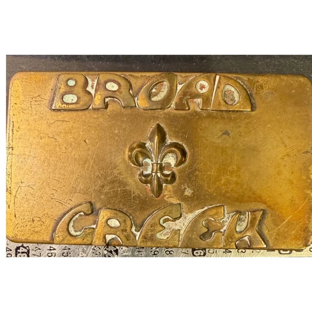 Vintage Broad Creek Solid Brass Belt Buckle Fleur-de-lis Rectangular Gold Tone